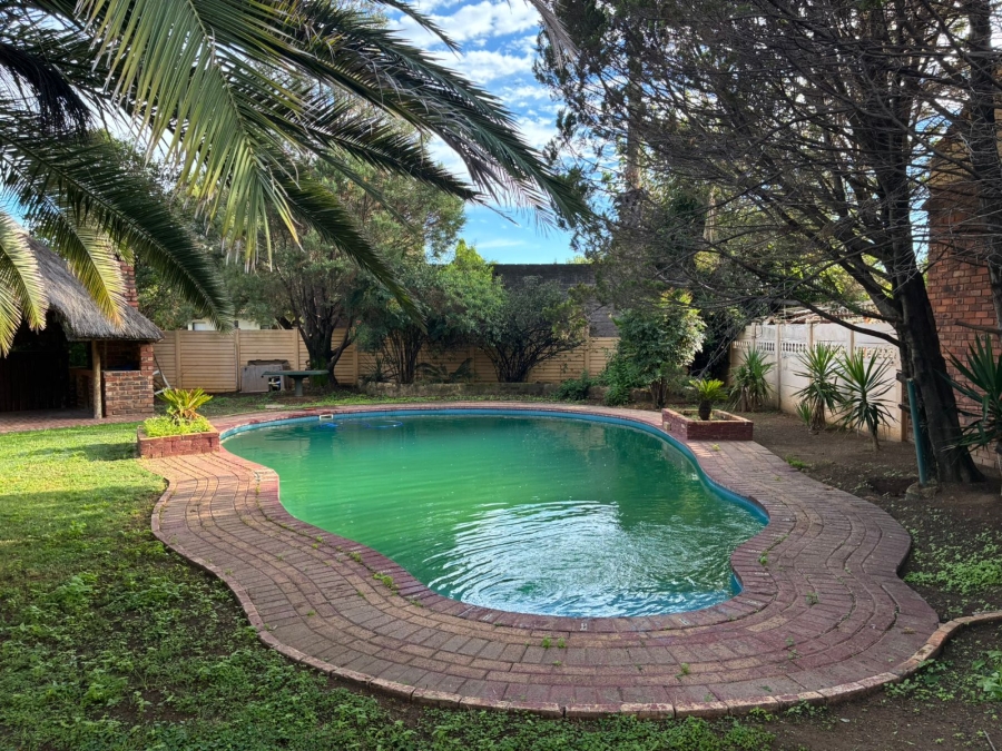 3 Bedroom Property for Sale in La Hoff North West